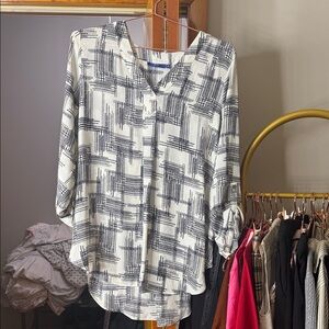 Apt. 9 Black and White Geometric Blouse